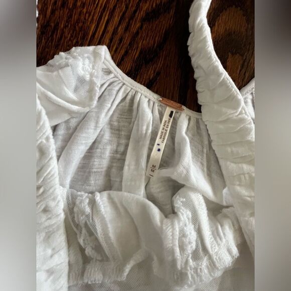 Medium  - Picture 8 of 8